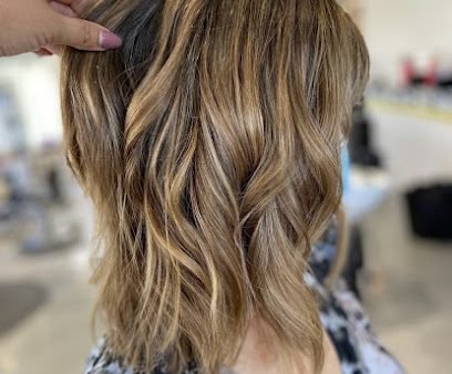 Vibes Salon & Spa / West Island Montreal