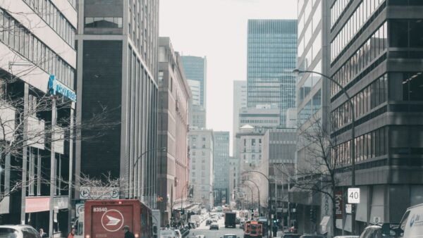 Quebec Business