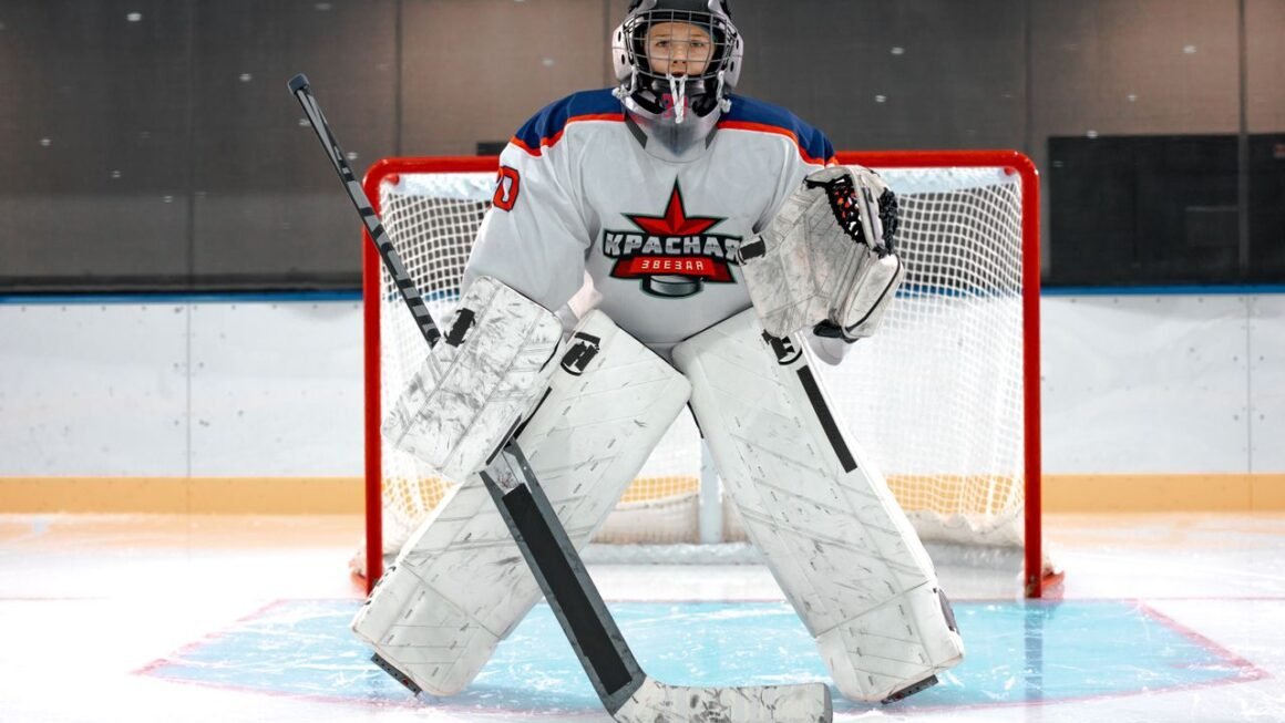 Goaltender Samuel Montembeault